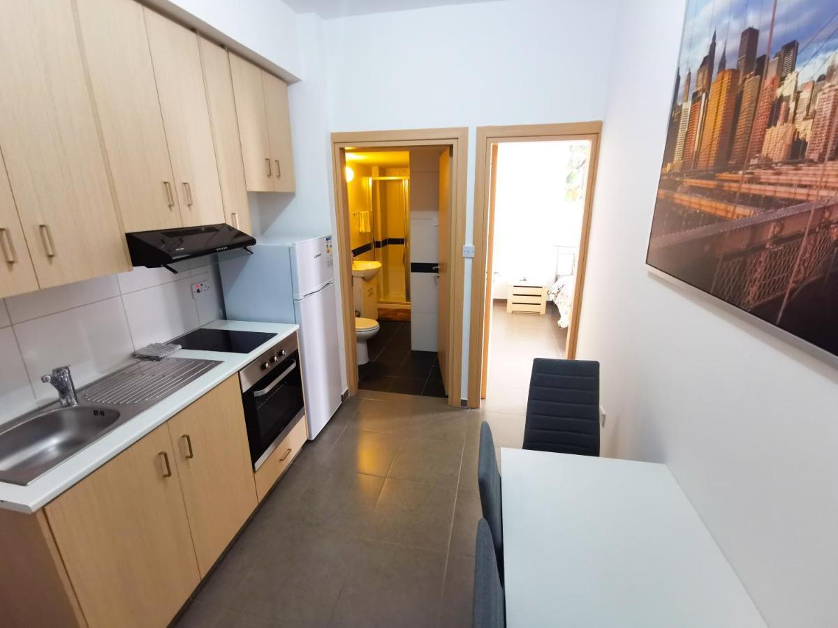 Beachy Keen City Apartment Larnaca Exteriér fotografie